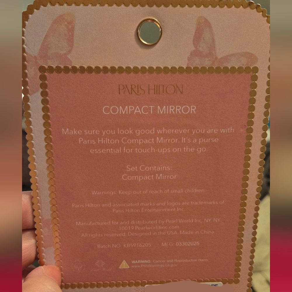 Paris Hilton Rhinestone Heart Compact Mirror - Picture 11 of 11